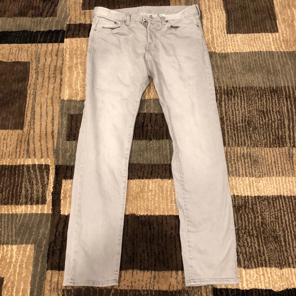 H&M Gray Denim Jeans - Slim Fit; Size 33/32